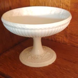 Small Vintage Wedgwood Pedestal Dish Farmhouse Country Decor